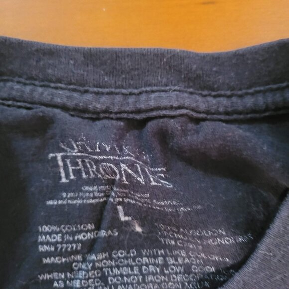 Game of Thrones "Winter is Coming" House Stark Direwolf Black Tee Large - Picture 3 of 4